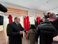 Независимый кандидат Фуад Алиев проголосовал на президентских выборах в Азербайджане (ФОТО)