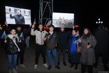 На улицах Баку празднуют победу Ильхама Алиева на президентских выборах (ФОТО/ВИДЕО)