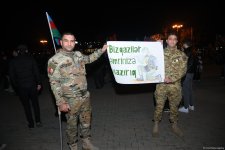 На улицах Баку празднуют победу Ильхама Алиева на президентских выборах (ФОТО/ВИДЕО)