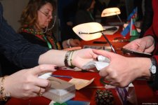 Наблюдается наплыв избирателей на участках, созданных в школе №132-134 в Баку (ФОТО/ВИДЕО)