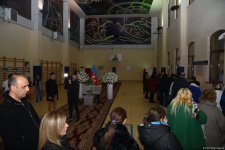 Наблюдается наплыв избирателей на участках, созданных в школе №132-134 в Баку (ФОТО/ВИДЕО)