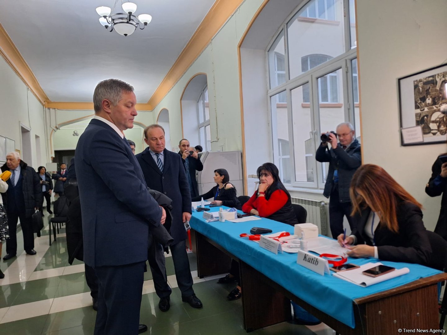 Миссия Межпарламентской Ассамблеи СНГ начала наблюдение на внеочередных президентских выборах в Азербайджане (ФОТО)