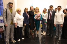 Музыкальный мир молодых талантов Кенуль Гусейновой - увлекательное путешествие  (ФОТО)