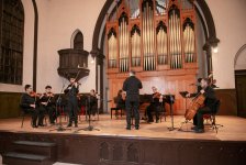 Искренне и проникновенно – концерт молодого скрипача в Баку (ФОТО)