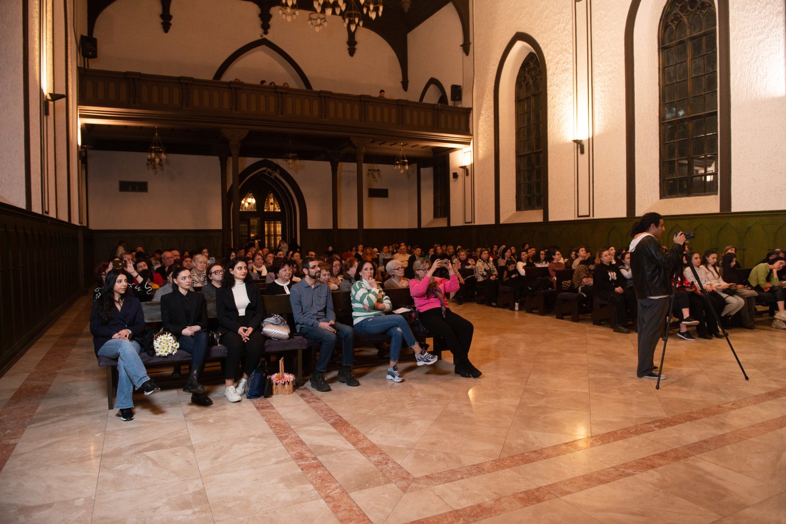 Искренне и проникновенно – концерт молодого скрипача в Баку (ФОТО)