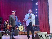 Мубариз Тагиев выступил с концертом вместе со своими друзьями (ФОТО)