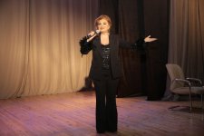 Заслуженная артистка Азербайджана Кенуль Керимова встретилась с поклонниками (ФОТО)