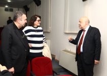 В Баку показали фильм, посвященный Наби Хазри (ФОТО)