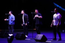 Легендарная британская группа Blue впервые выступила в Баку (ФОТО)