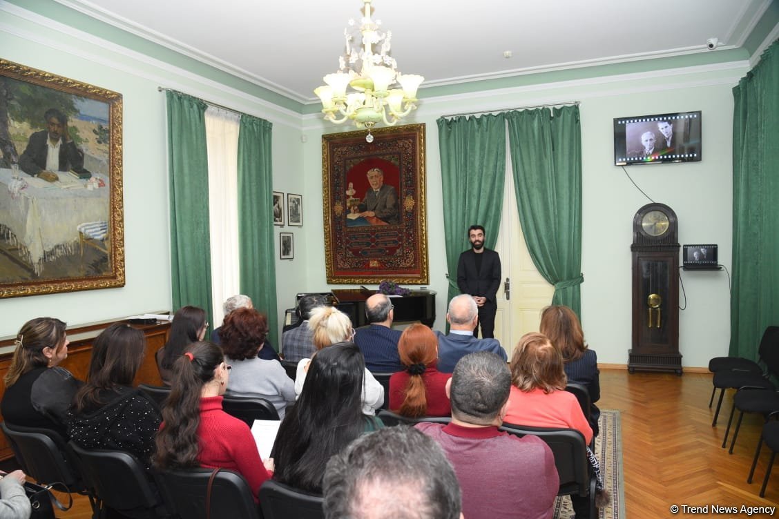 В Баку прошло мероприятие, посвященное 100-летию видного учёного-литературоведа Камала Талыбзаде (ФОТО)