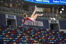 В Национальной арене гимнастики проходят подиумные тренировки участников Кубка мира по прыжкам на батуте и акробатической дорожке (ФОТОРЕПОРТАЖ)