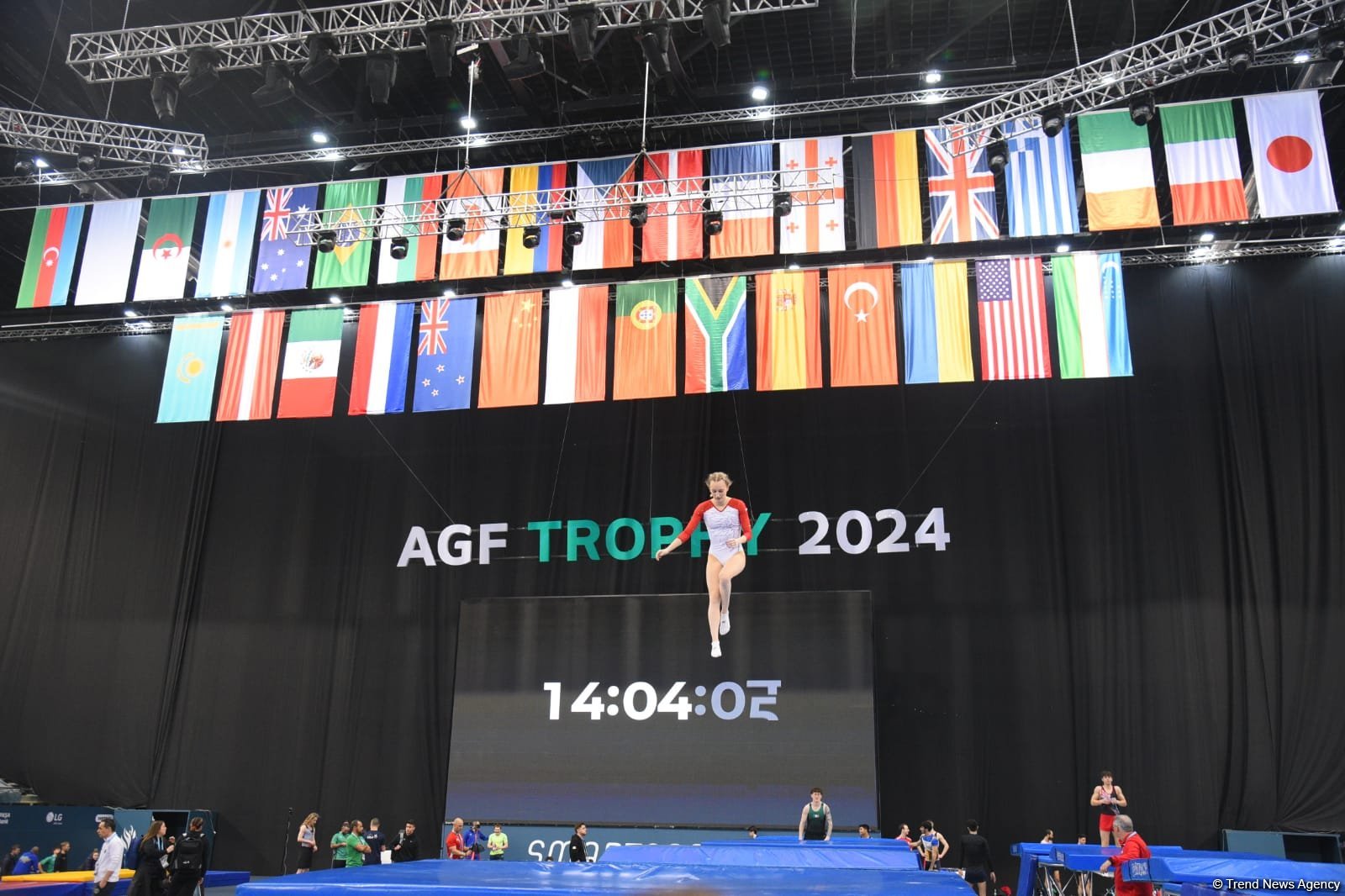 В Национальной арене гимнастики проходят подиумные тренировки участников Кубка мира по прыжкам на батуте и акробатической дорожке (ФОТОРЕПОРТАЖ)