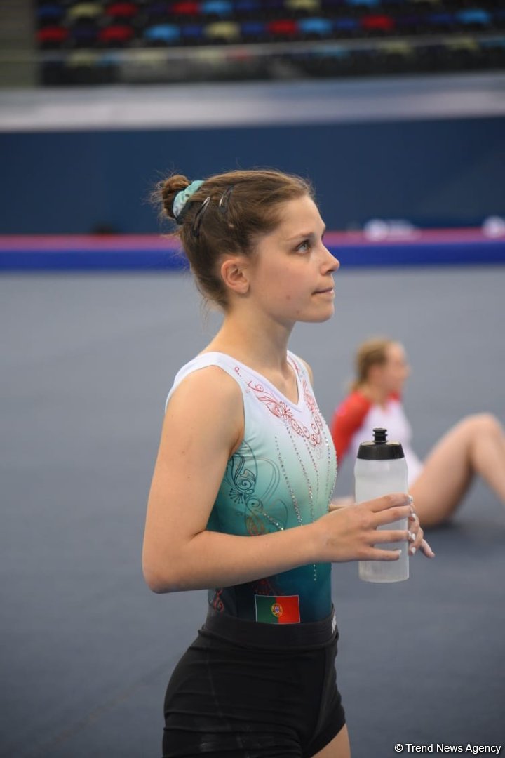 В Национальной арене гимнастики проходят подиумные тренировки участников Кубка мира по прыжкам на батуте и акробатической дорожке (ФОТОРЕПОРТАЖ)