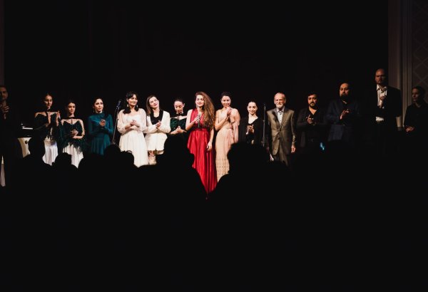 В Баку день рождения Владимира Высоцкого отметили большой концертной программой (ФОТО)