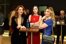 В Баку представлена эко-мода Сабины Зулаловой  с элементами гурамы (ФОТО)