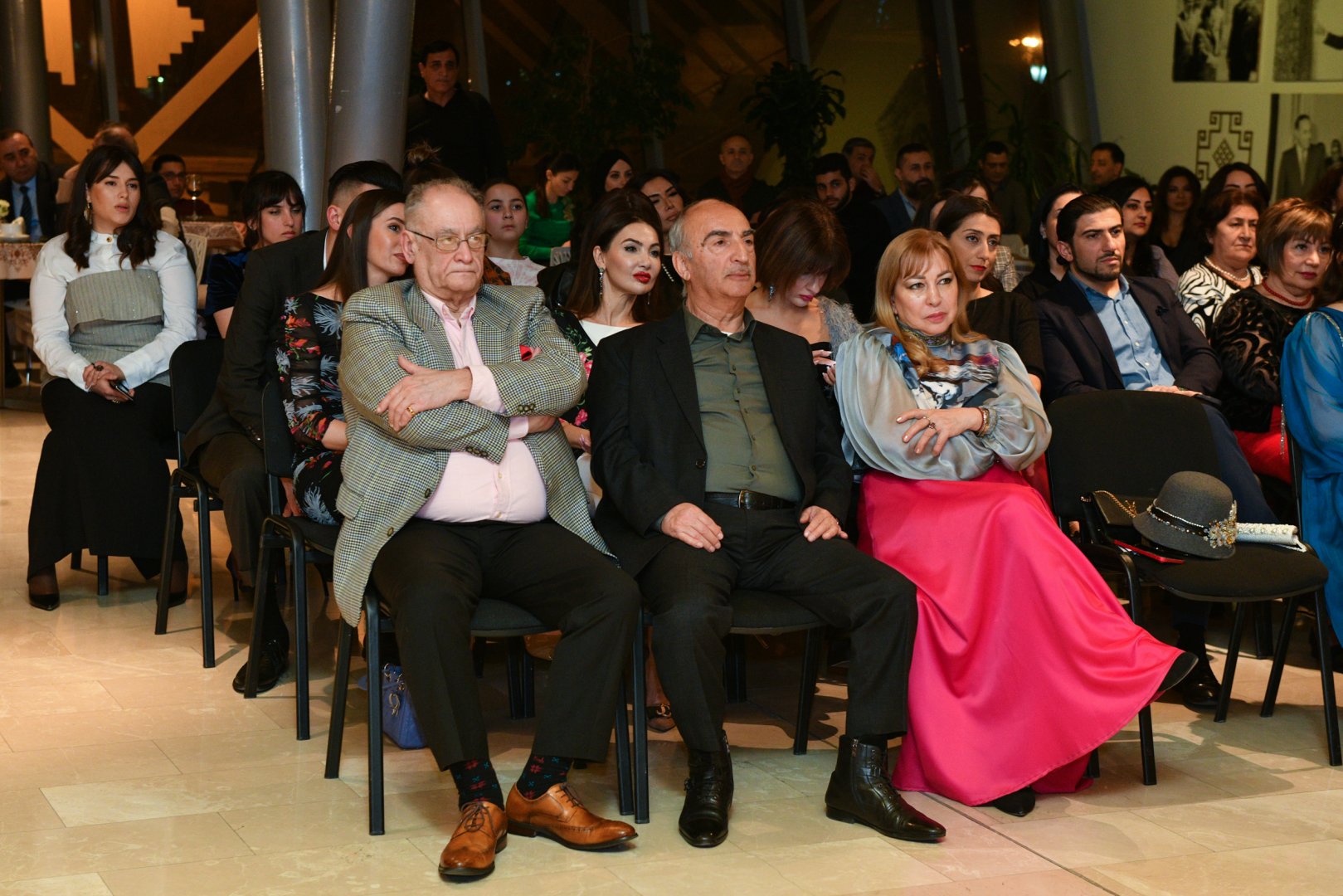 В Баку представлена эко-мода Сабины Зулаловой  с элементами гурамы (ФОТО)