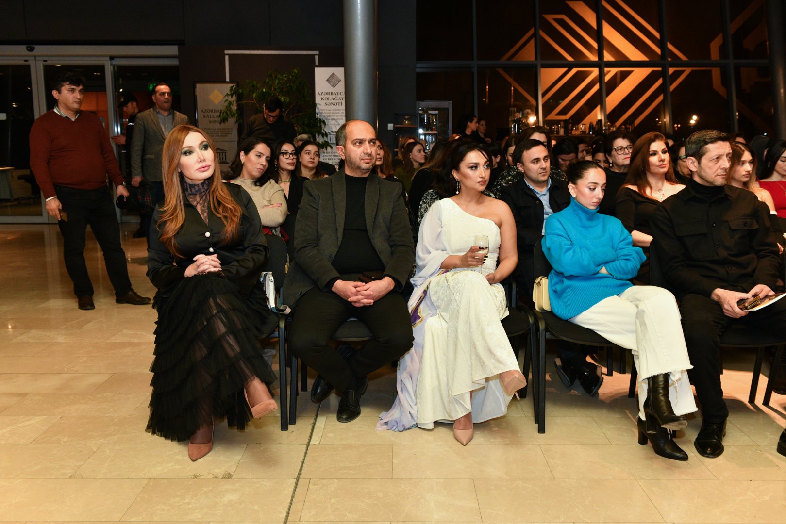 В Баку представлена эко-мода Сабины Зулаловой  с элементами гурамы (ФОТО)