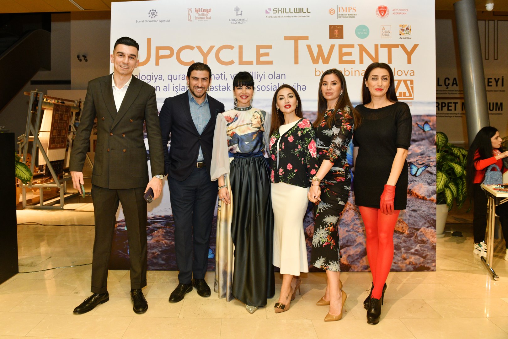 В Баку представлена эко-мода Сабины Зулаловой  с элементами гурамы (ФОТО)