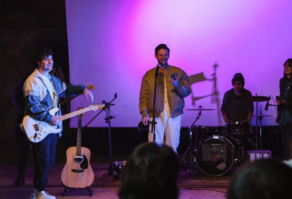 Эльдар Гасымов выступил на квартирнике: Я получил большое удовольствие, это было для души! (ФОТО)