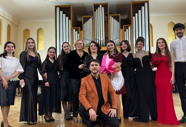 "Единение поколений"  в Баку - безукоризненно, эмоционально, артистично (ФОТО/ВИДЕО)