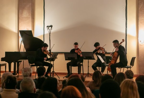 Концерт-портрет проекта "Музыкальные вечера в музее" посвятили Хайяму Мирзазаде (ФОТО)