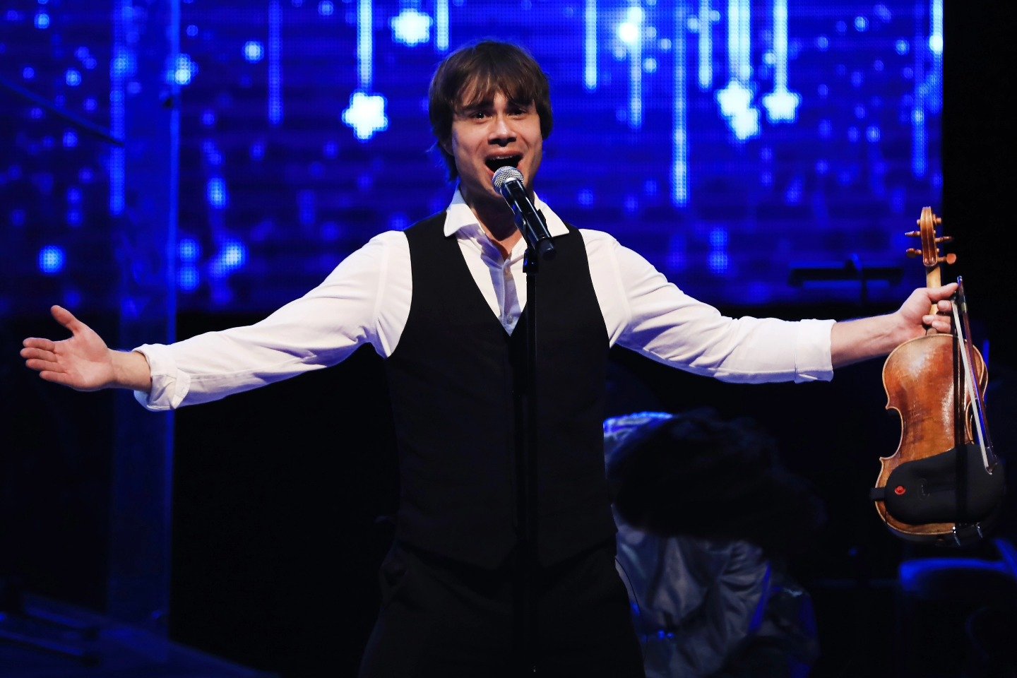 Александр Рыбак и Сабина Бабаева выступили с концертом в Баку (ФОТО)