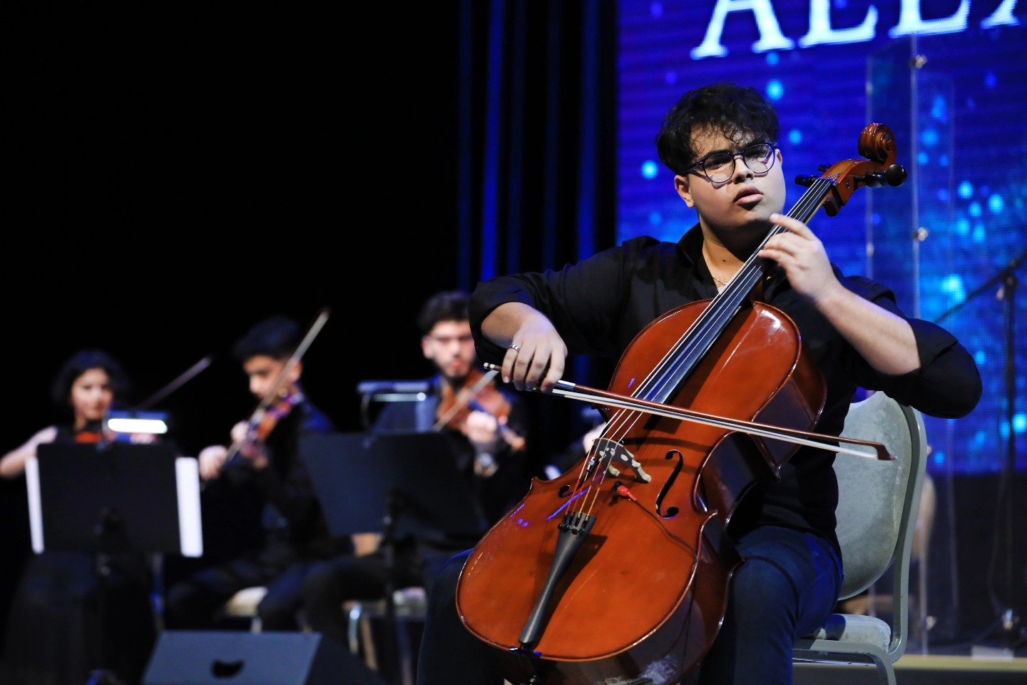 Александр Рыбак и Сабина Бабаева выступили с концертом в Баку (ФОТО)