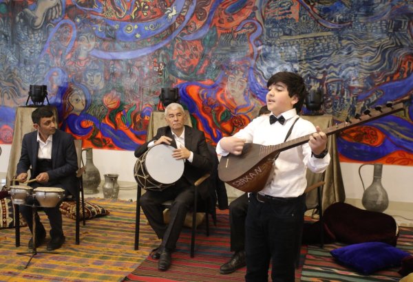 Проект "Наша музыкальная идентичность" в Гяндже - ашугское искусство (ВИДЕО, ФОТО)