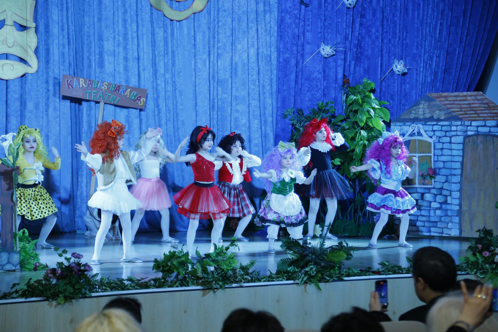 В Баку появились "Поле чудес" и мошенники с большой дороги (ВИДЕО, ФОТО)