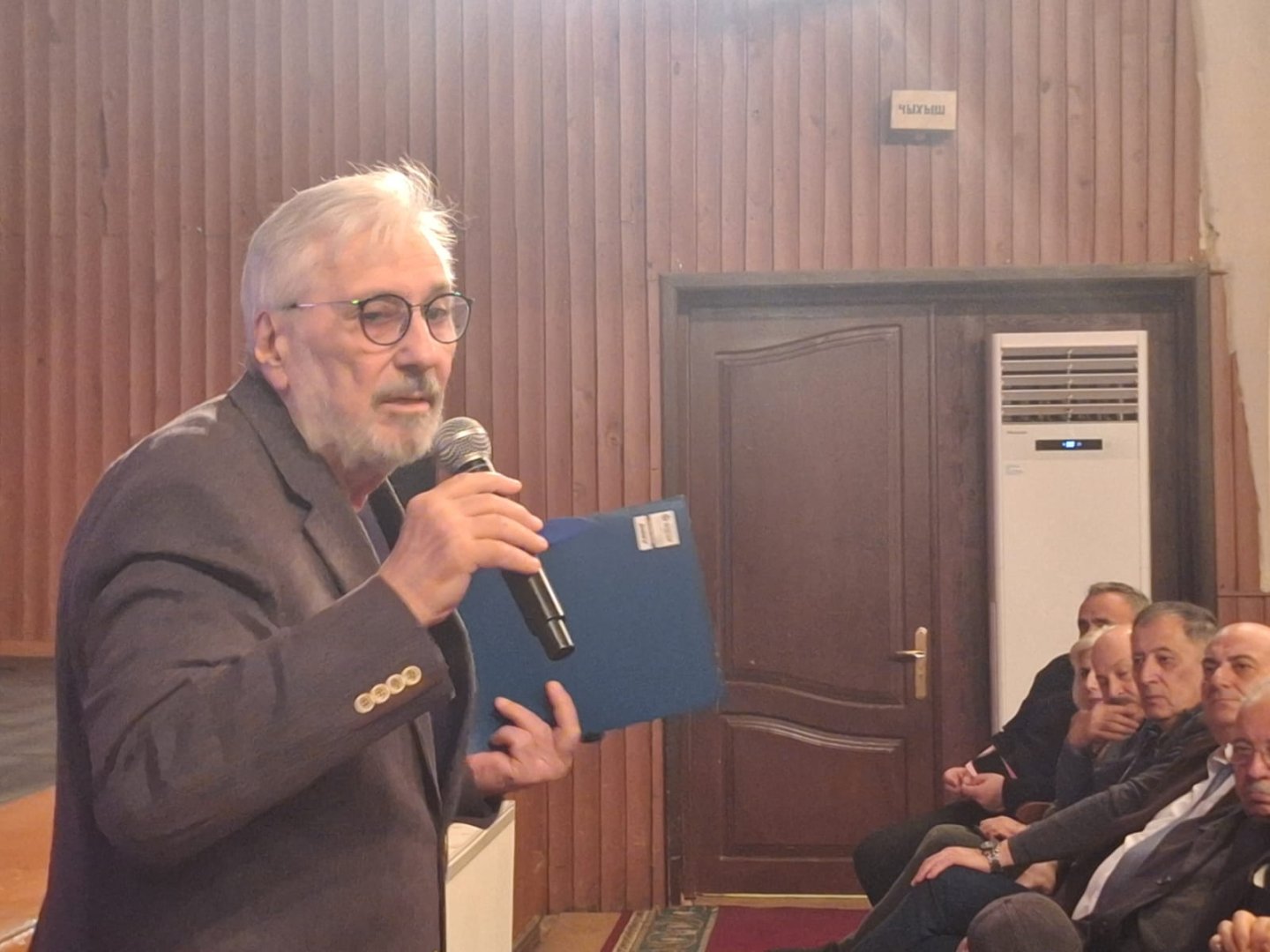 В Баку проходит совместная конференция двух кинематографических союзов Азербайджана (ФОТО)