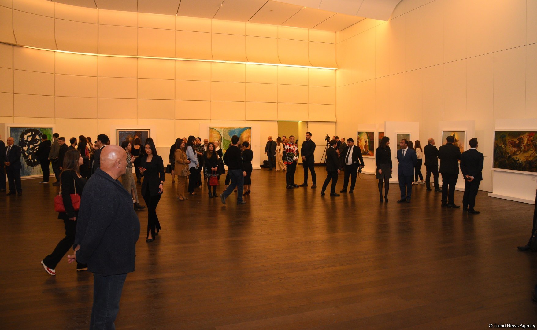 В Центре Гейдара Алиева состоялось торжественное открытие выставки "Томирис" мастеров тюркского мира (ФОТО)