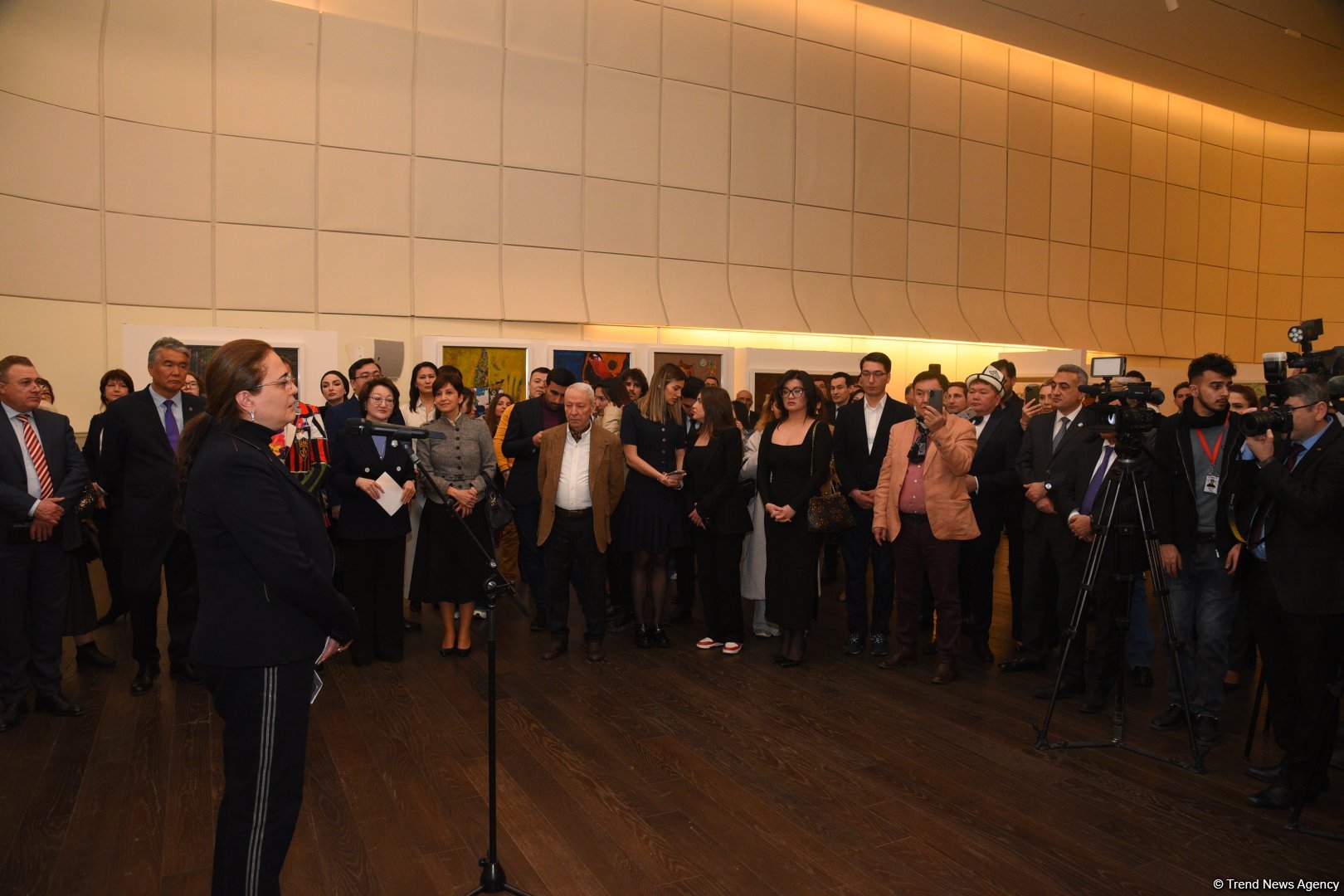 В Центре Гейдара Алиева состоялось торжественное открытие выставки "Томирис" мастеров тюркского мира (ФОТО)