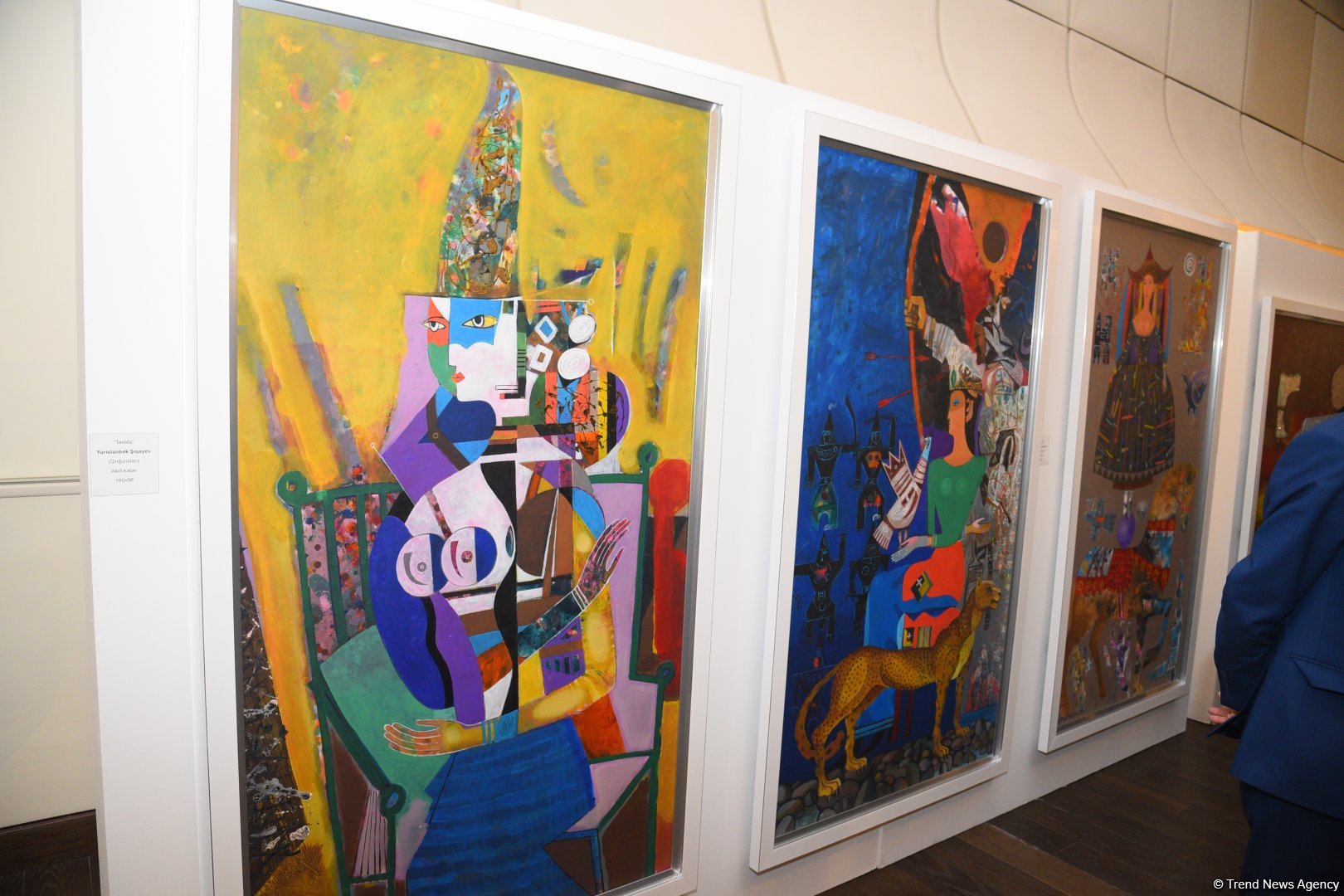 В Центре Гейдара Алиева состоялось торжественное открытие выставки "Томирис" мастеров тюркского мира (ФОТО)