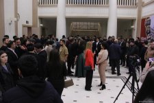 Гала-вечер фильма "Səma ilə Görüş" в Баку вызвал большой ажиотаж – звезды на красной дорожке (ФОТО)