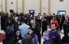 Гала-вечер фильма "Səma ilə Görüş" в Баку вызвал большой ажиотаж – звезды на красной дорожке (ФОТО)