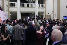 Гала-вечер фильма "Səma ilə Görüş" в Баку вызвал большой ажиотаж – звезды на красной дорожке (ФОТО)