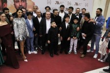 Гала-вечер фильма "Səma ilə Görüş" в Баку вызвал большой ажиотаж – звезды на красной дорожке (ФОТО)