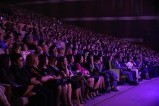 В Баку прошел праздник единства поэзии, музыки и танца, посвященный Международному женскому дню (ВИДЕО, ФОТО)