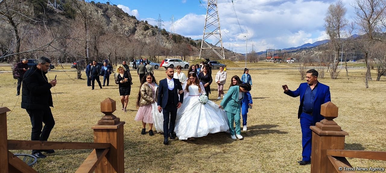 Спустя 32 года в Лачине сыграли свадьбу (ФОТО)