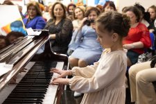 С любовью для женщин - концерт эстрадной музыки в Баку (ФОТО)