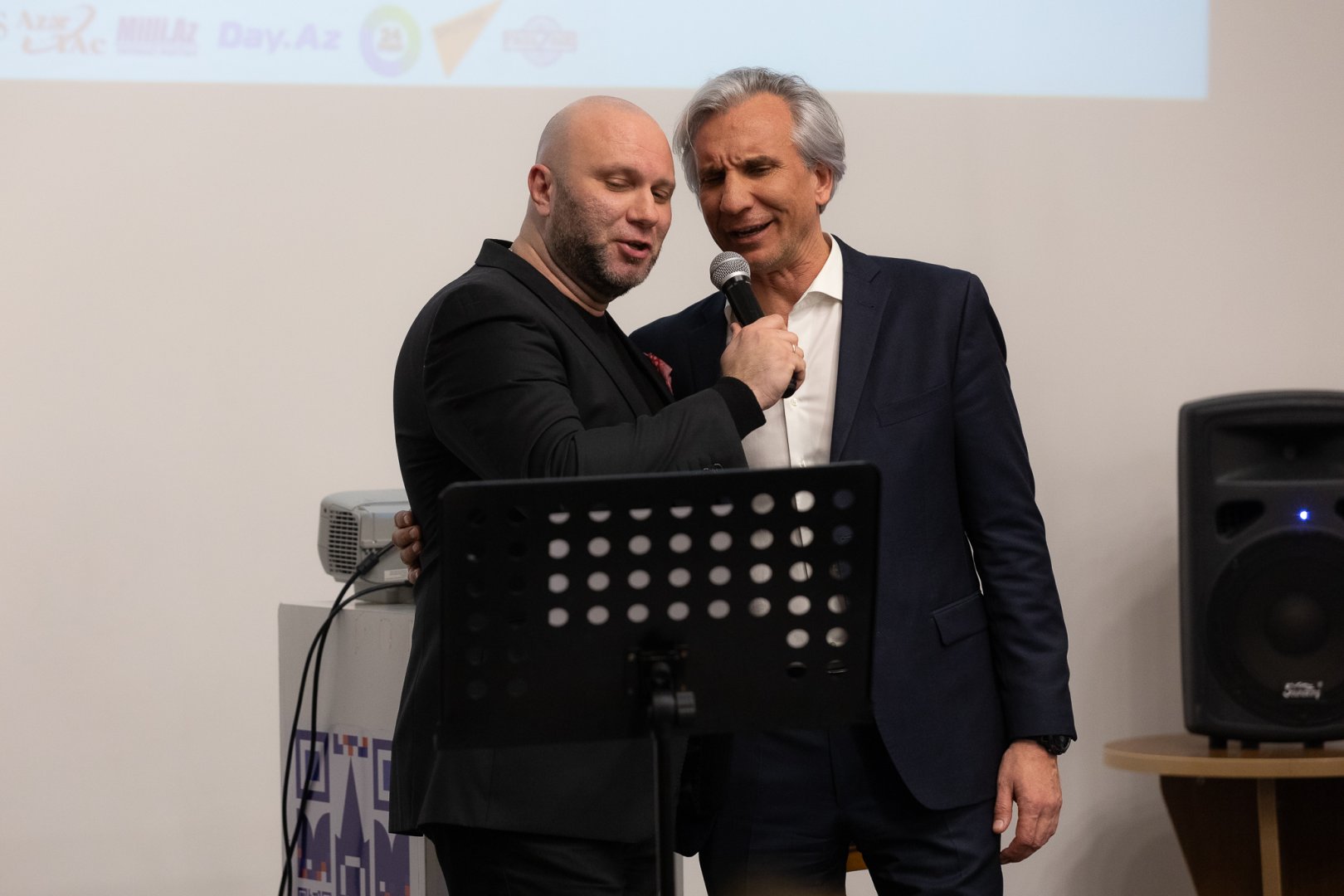 С любовью для женщин - концерт эстрадной музыки в Баку (ФОТО)