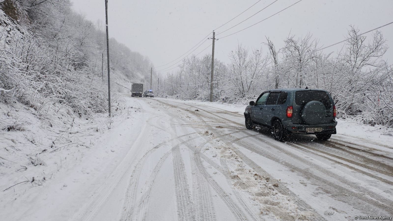 В Шуше выпал снег (ФОТО/ВИДЕО)