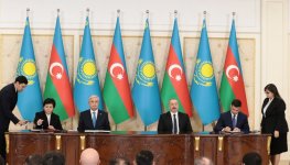 В Баку состоялась церемония подписания азербайджано-казахстанских документов (ФОТО/ВИДЕО)