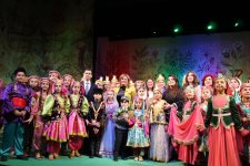 В Баку показали сказочный сад Новруза (ФОТО)