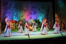 В Баку показали сказочный сад Новруза (ФОТО)