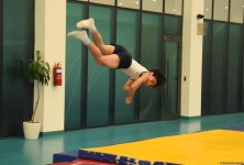 В Баку проходят соревнования чемпионата Азербайджана по прыжкам на акробатической дорожке (ФОТО)