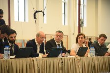 В Баку проходят соревнования чемпионата Азербайджана по прыжкам на акробатической дорожке (ФОТО)