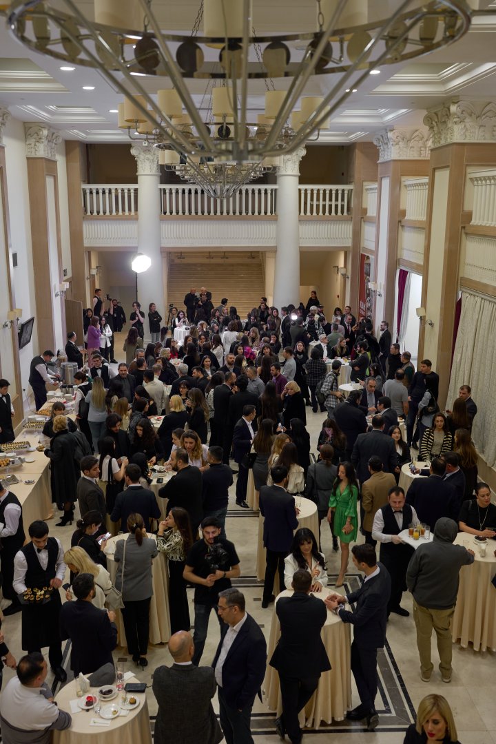 Состоялся показ документального фильма о деятельности журнала NARGIS и благотворительного фонда NARGIS (ВИДЕО, ФОТО)