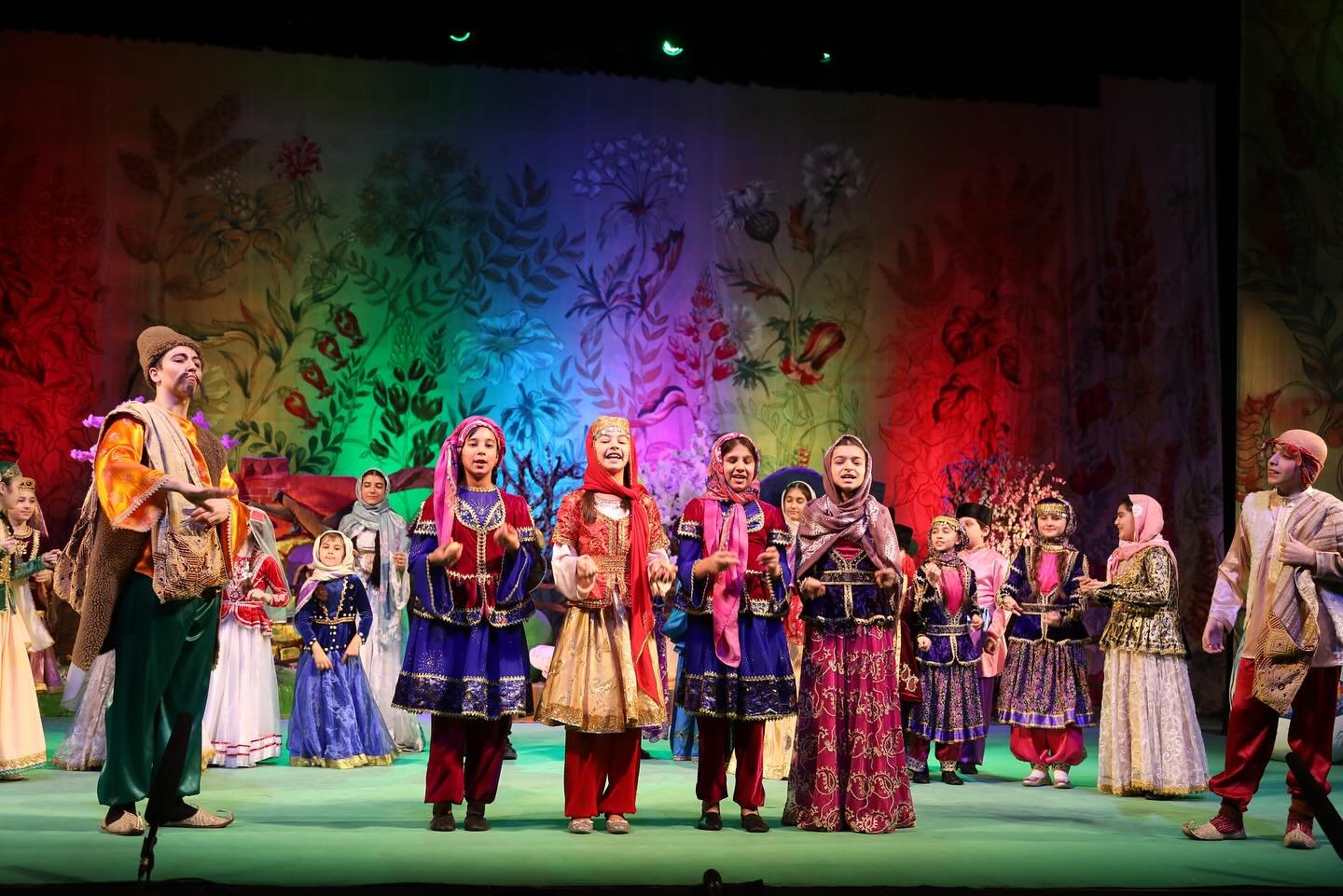 В Баку показали сказочный сад Новруза (ФОТО)