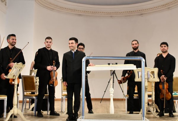 Выразительно, слаженно, красиво - концерт камерного оркестра имени Гара Гараева (ФОТО)